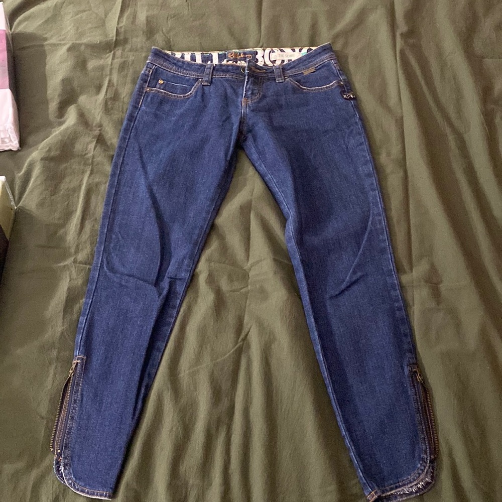 Billabong flood cropped jeans with a zipper